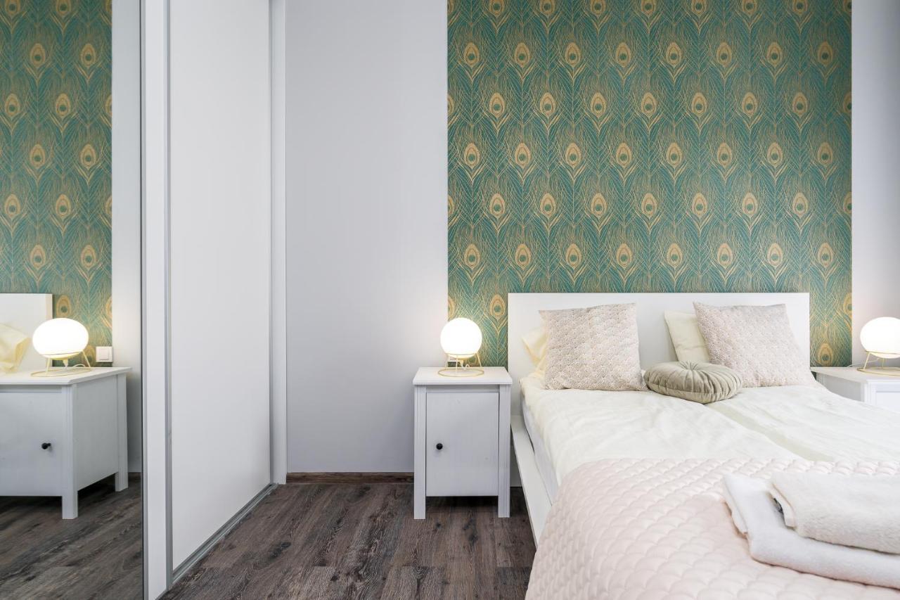 Sleepway Apartments- Garbary 100-46 Poznań Esterno foto